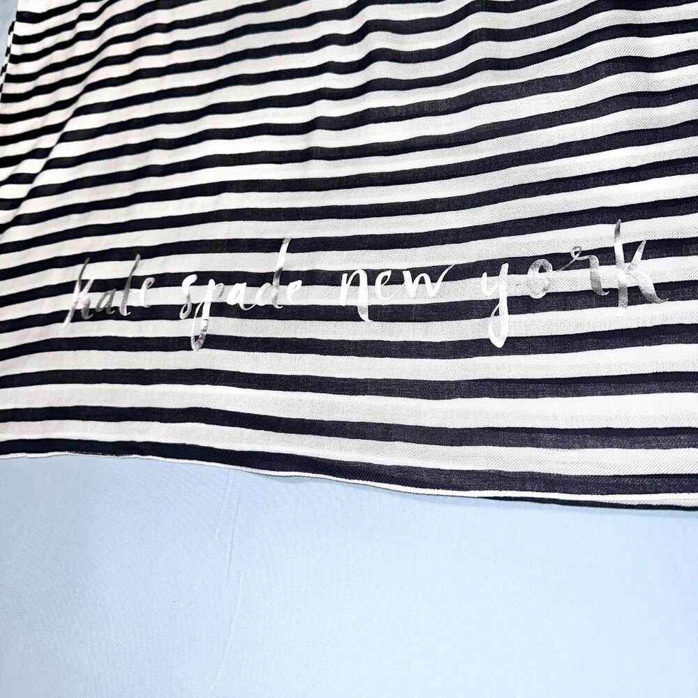 NWOT KATE SPADE NEW YORK Women's black and white striped scarf and shawl - Picture 4 of 10